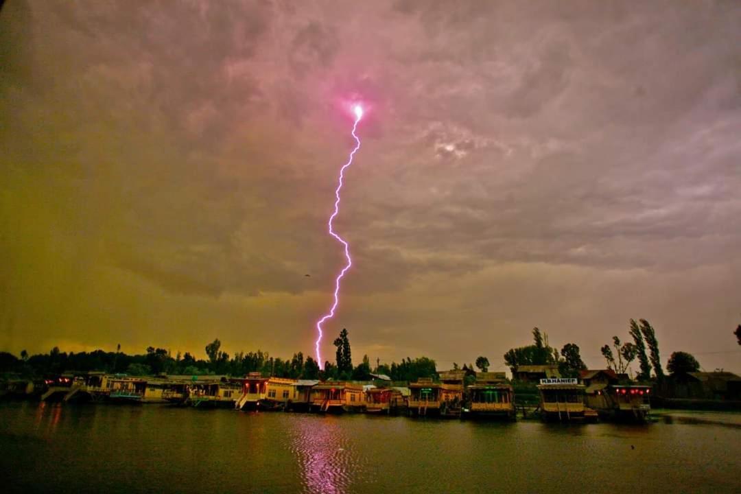 Green View Group Of Houseboats Srinagar  Phòng bức ảnh