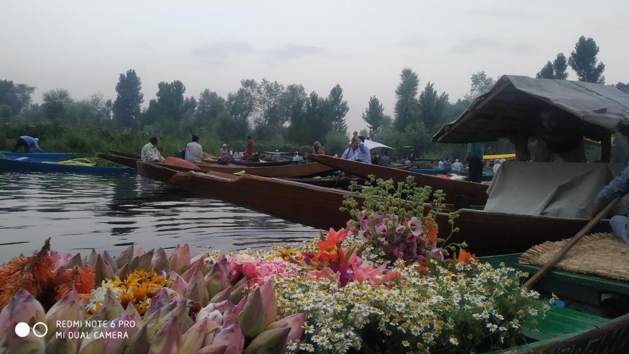 Green View Group Of Houseboats Hotel Srinagar  Ngoại thất bức ảnh