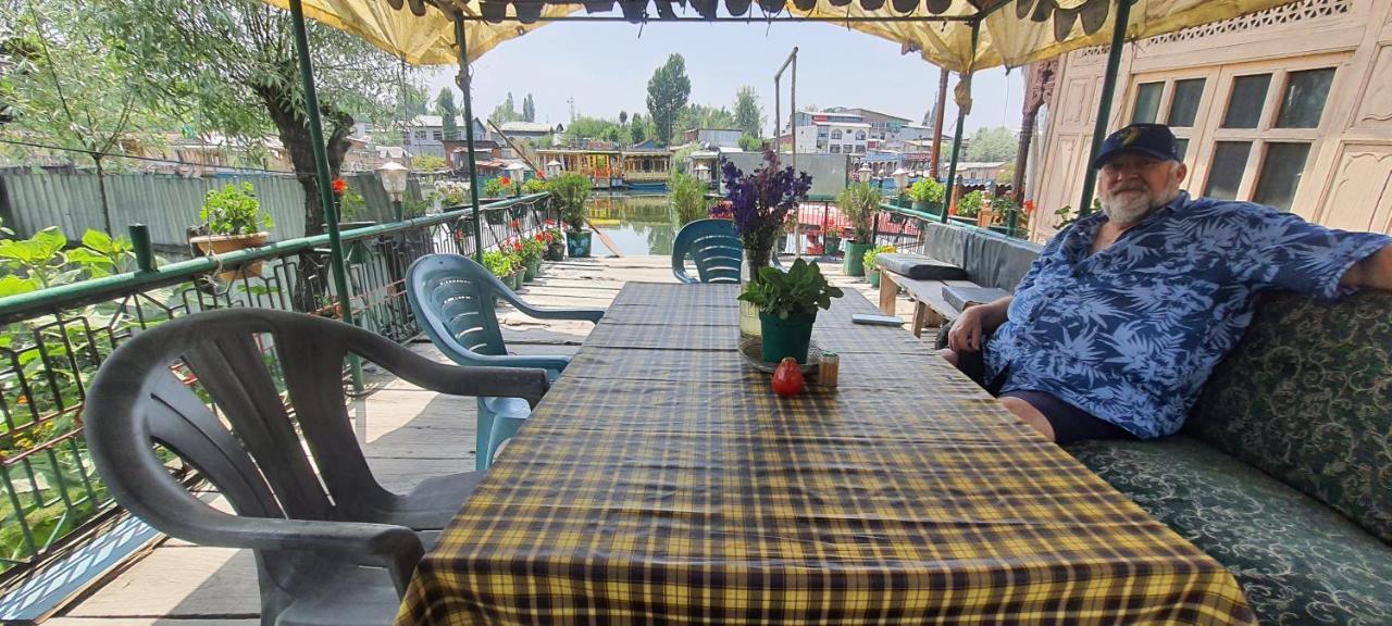 Green View Group Of Houseboats Hotel Srinagar  Ngoại thất bức ảnh